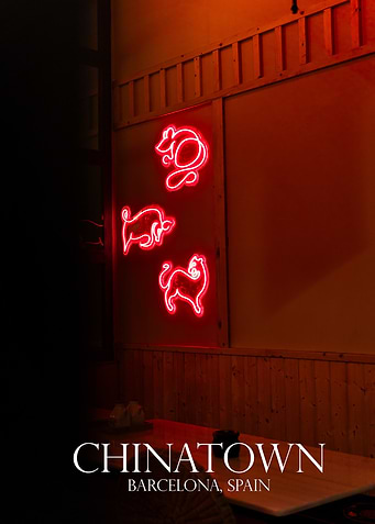 Chinatown Barcelona Neon Sign