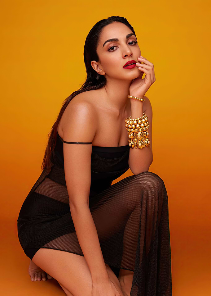Kiara Advani in Black Dress