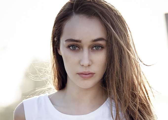 Alycia Debnam-Carey Portrait