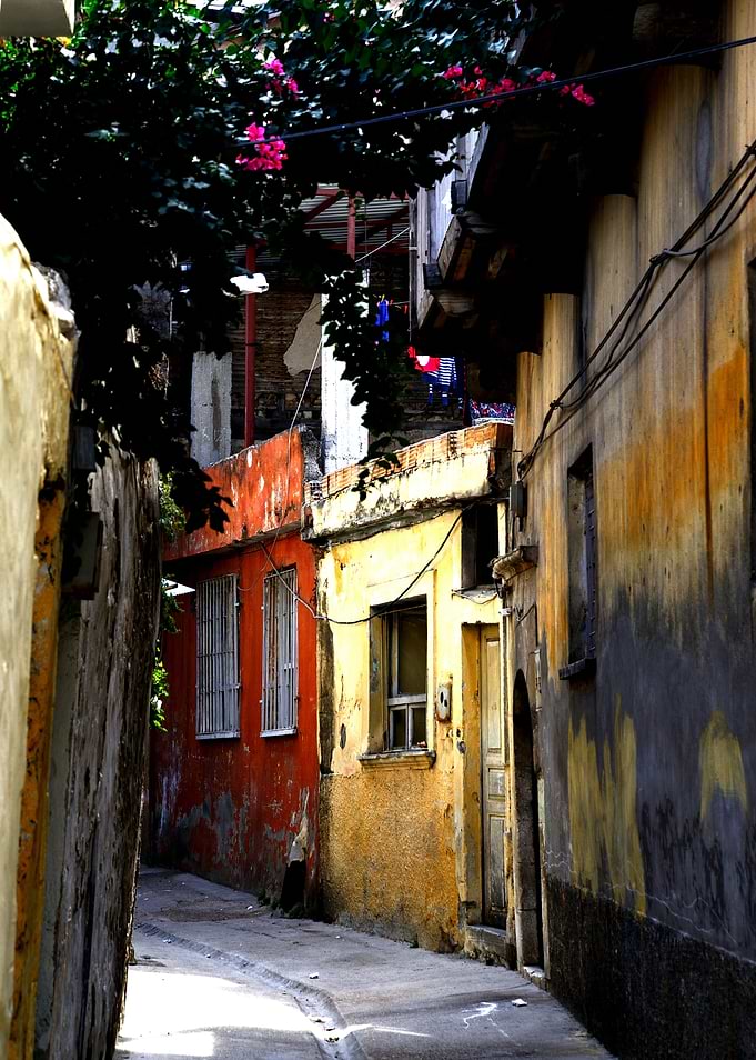 Hidden Colors of an Old Neighborhood