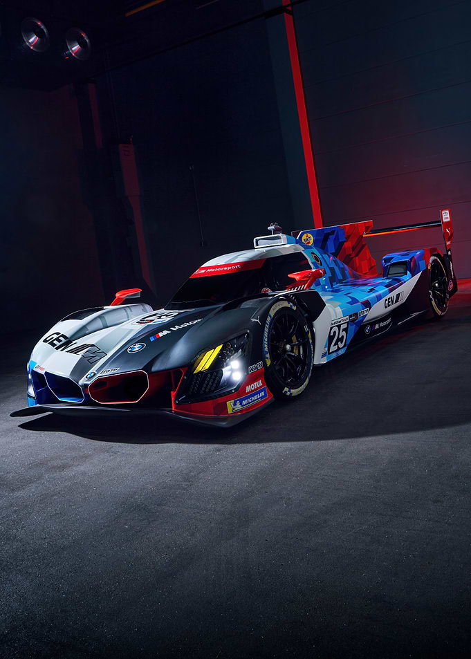 BMW M Hybrid V8 Race Car