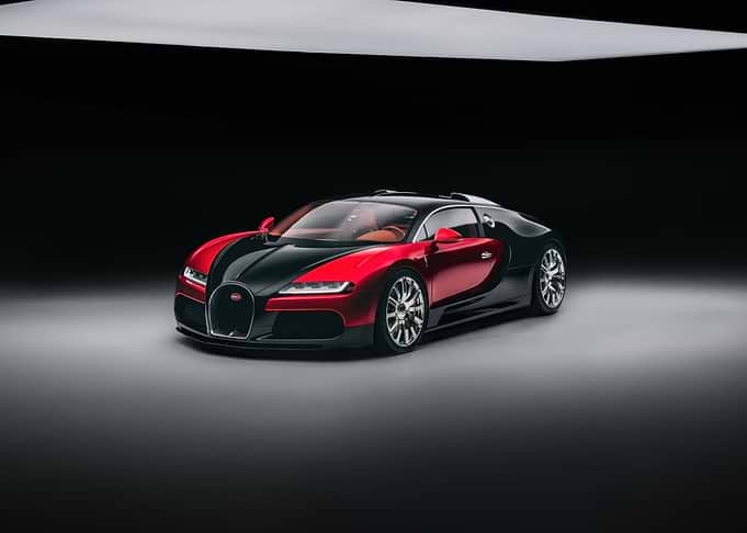 Bugatti Veyron in Red and Black