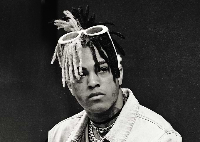 XXXTentacion with white sunglasses