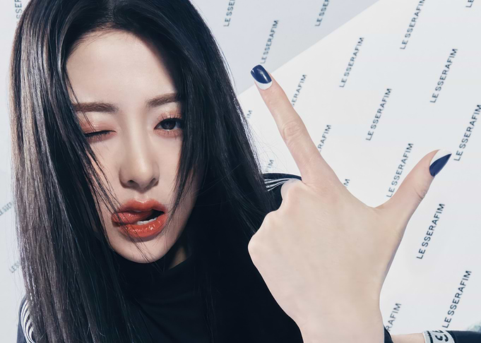 K-Pop Idol with Bold Makeup and Nails huh yunjin