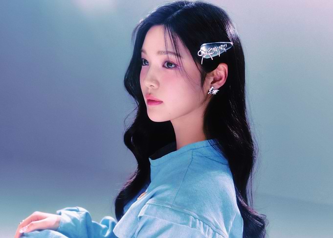yuha babymonster with Blue Shirt and Hair Accessories