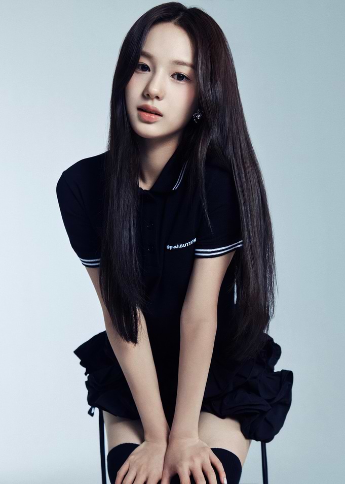 ryu sarang in black polo and skirt