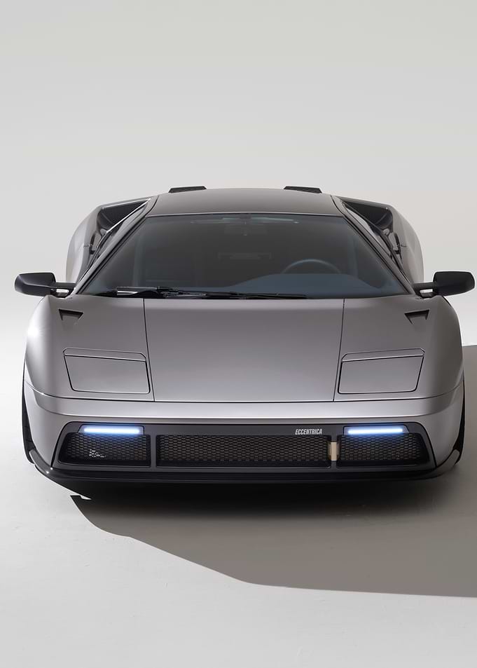 Lamborghini Diablo Front View