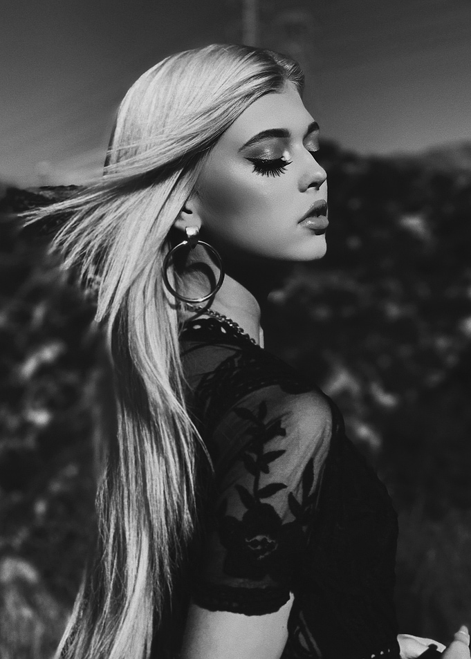 Black and White Portrait of a loren gray