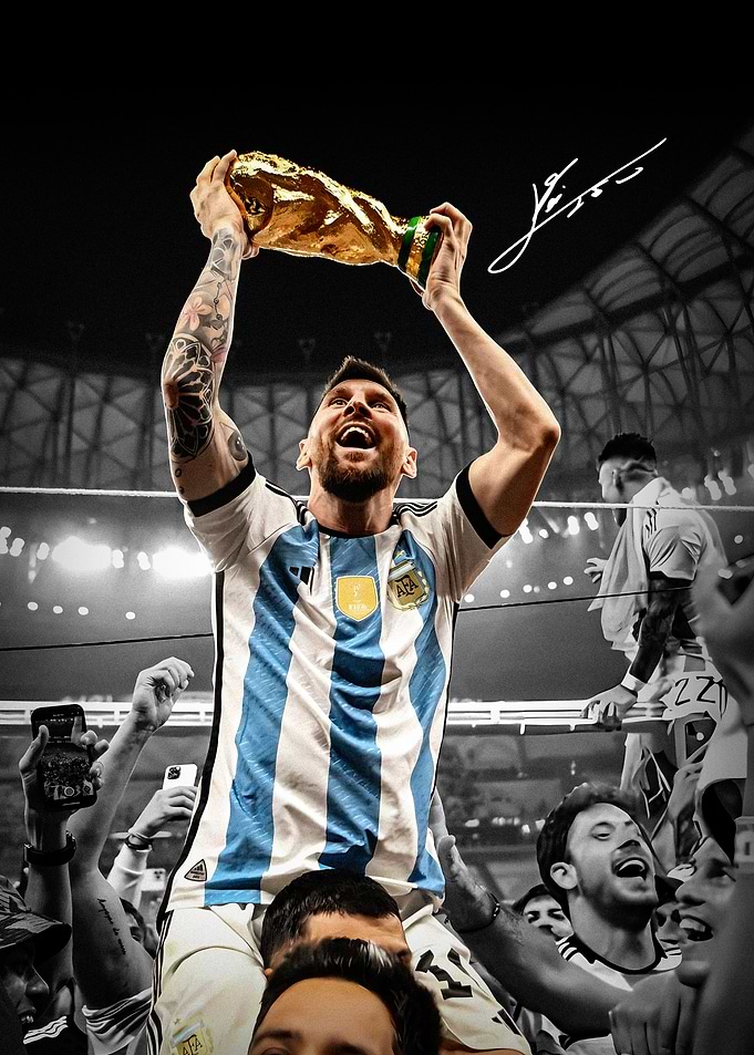 Lionel Messi holding the World Cup trophy