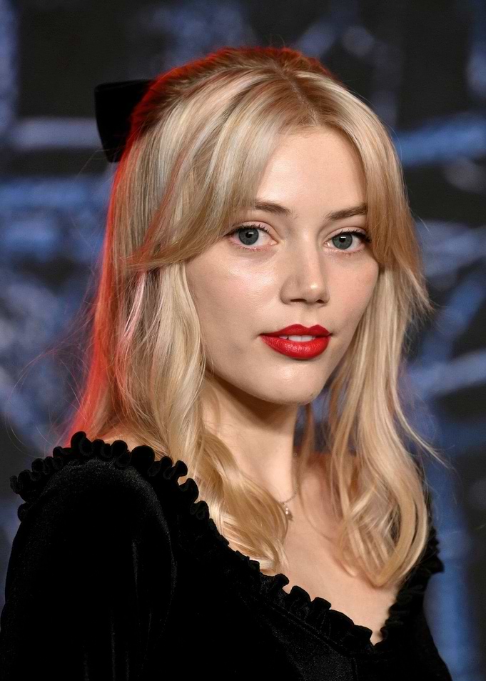 grace van dien with Blonde Hair and Red Lipstick