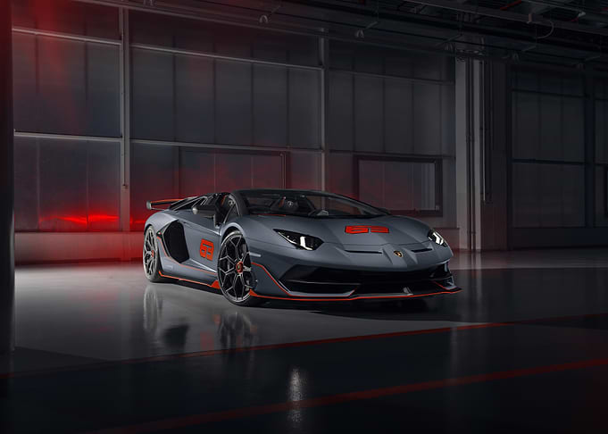 Lamborghini Aventador SVJ Roadster