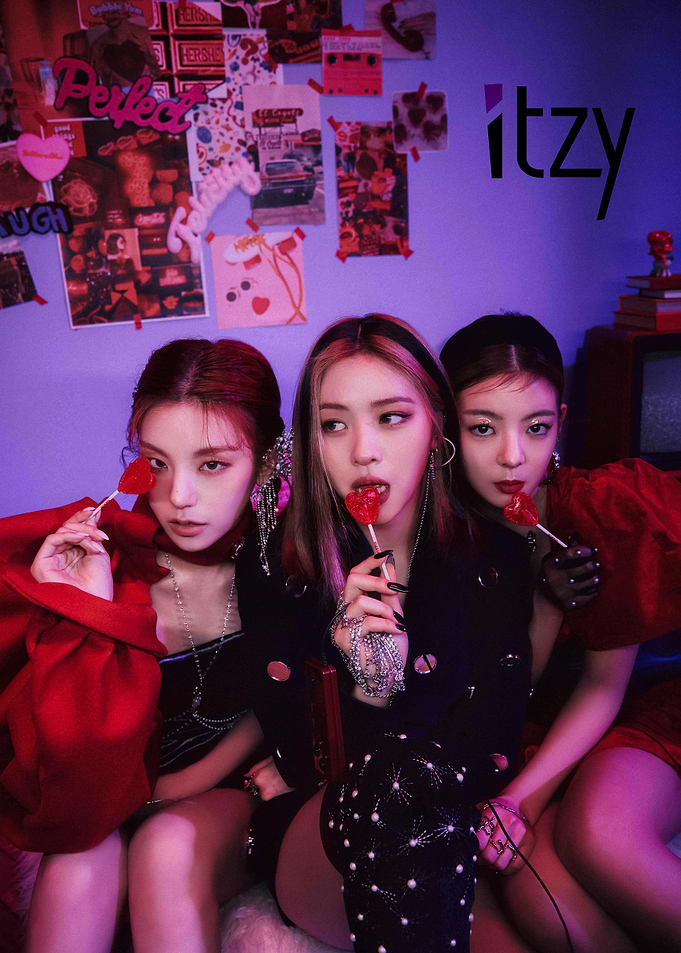 ITZY Members with Lollipops