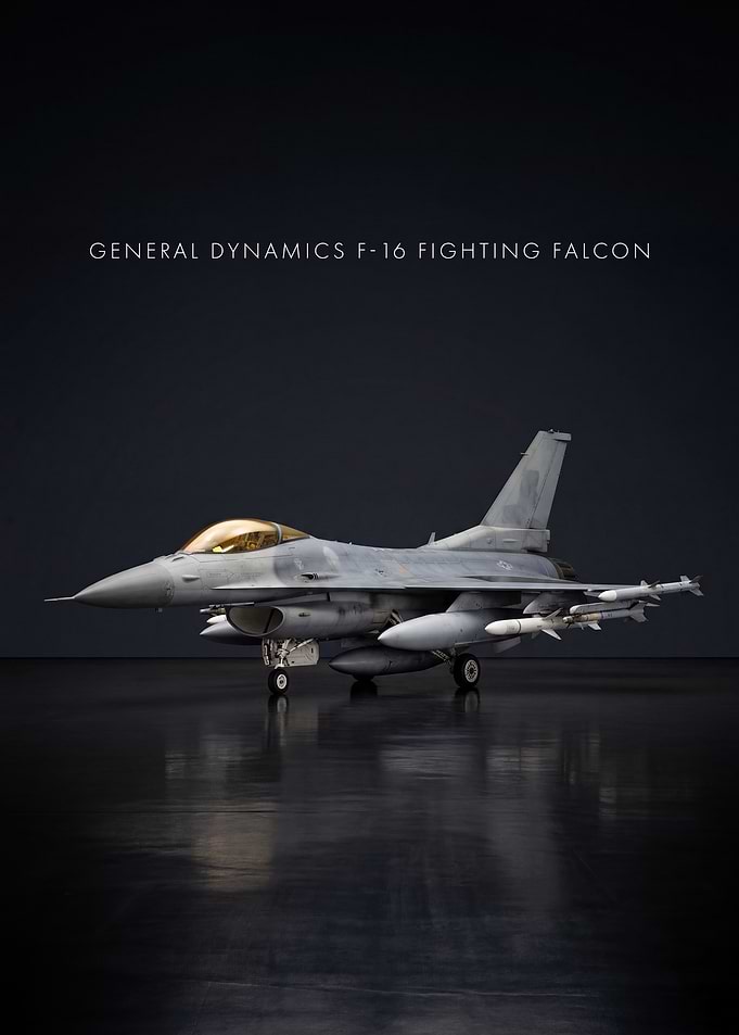 General Dynamics F-16 Fighting Falcon Jet