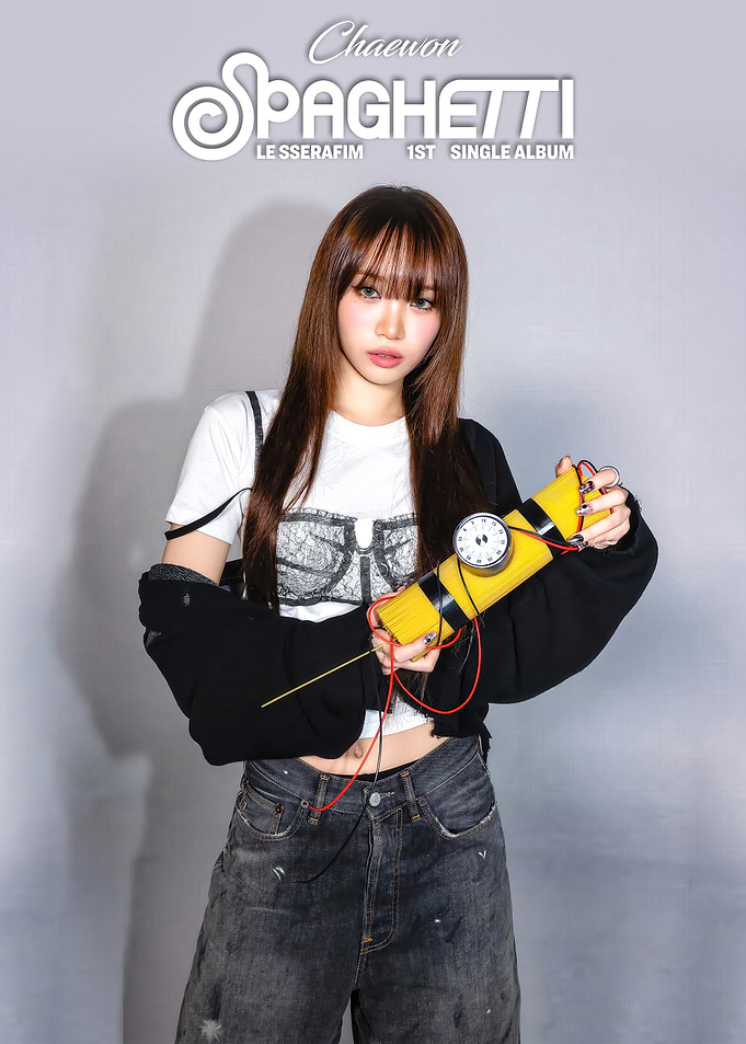 Chaewon with Spaghetti Bomb
