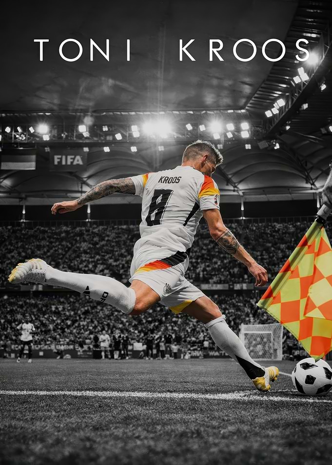 Toni Kroos Football Action
