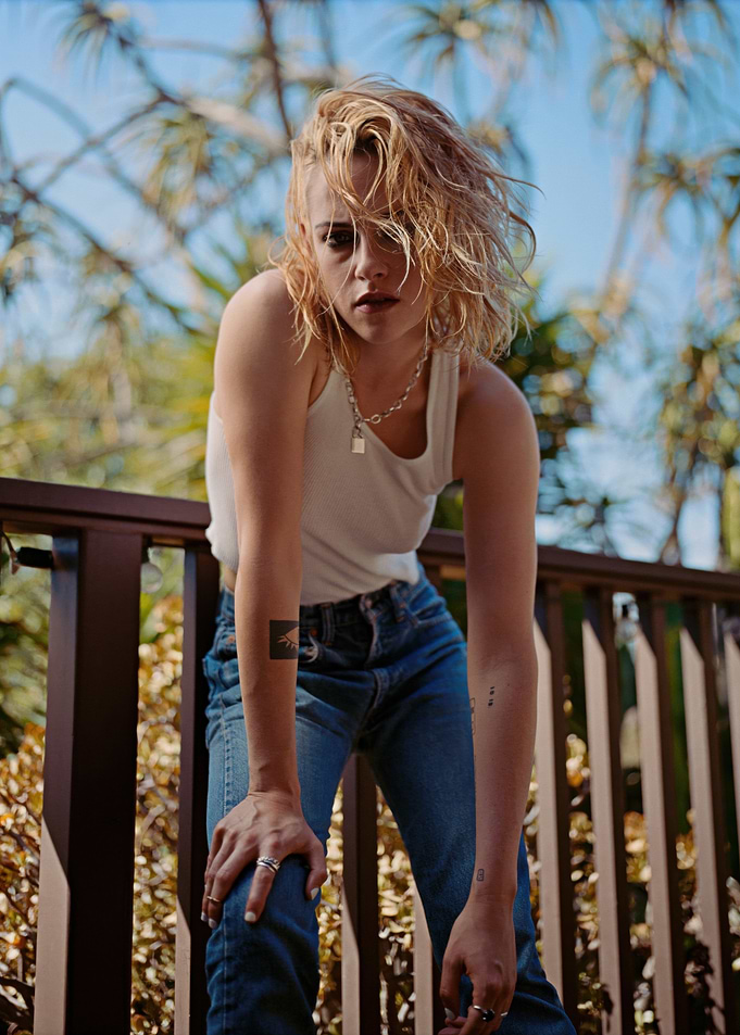 Kristen Stewart in casual denim and tank top