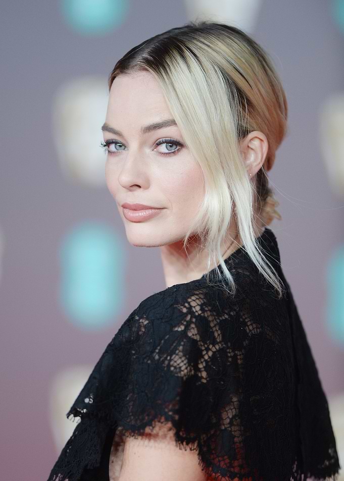 Margot Robbie on Red Carpet