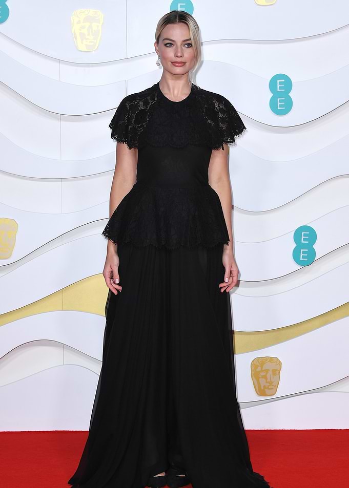 Margot Robbie Black Lace Gown
