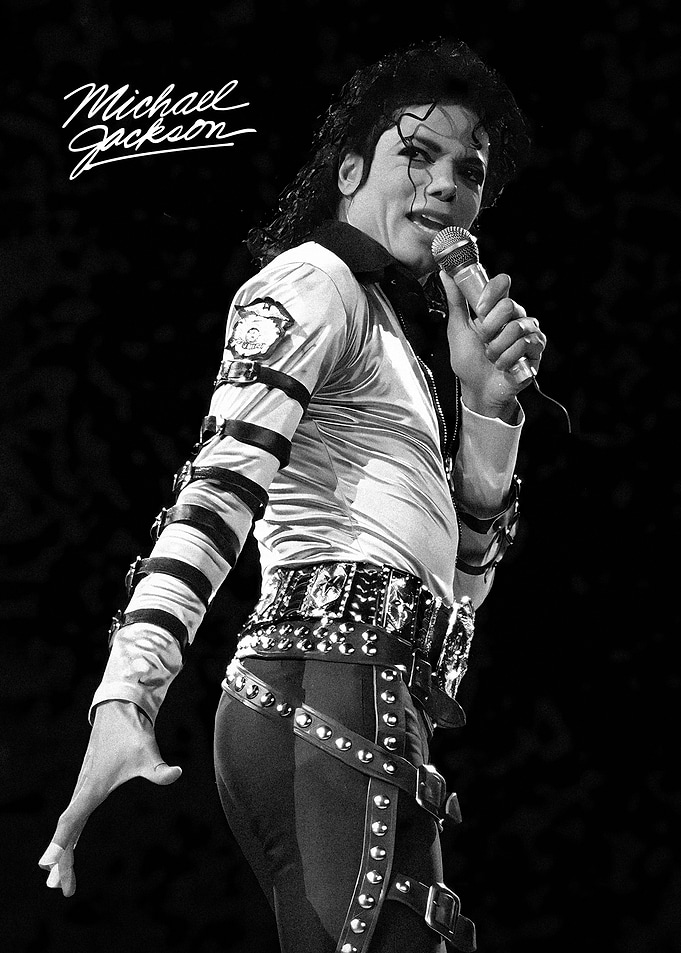 Michael Jackson Performing