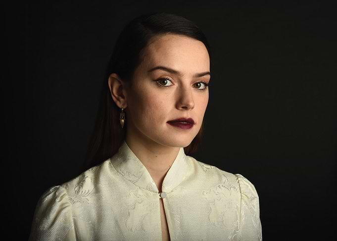 Daisy Ridley Portrait
