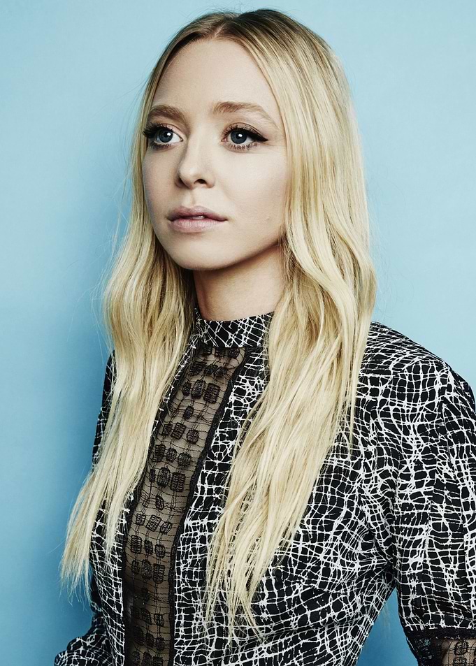 Portia Doubleday in Patterned Top
