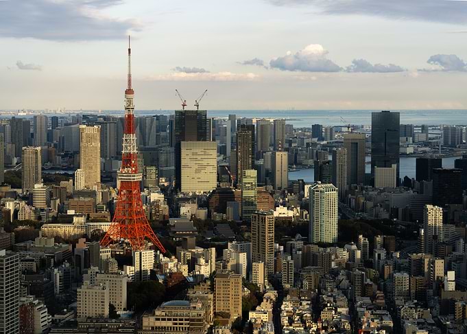 Tokyo Tower cityscape at dusk