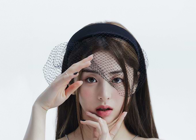 Huh Yunjin