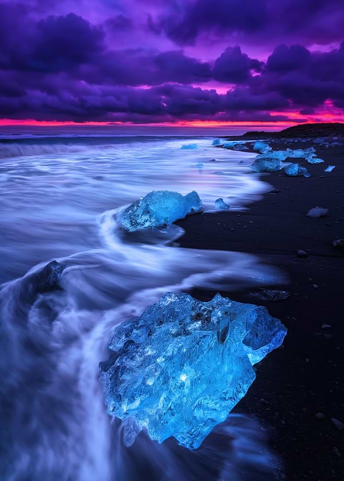 Diamond Beach Icebergs at Sunset