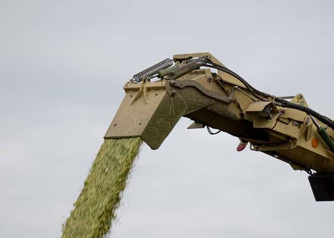 Agricultural Harvester Chute