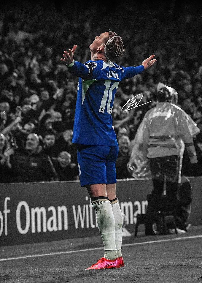 Mykhailo Mudryk Celebrating Goal