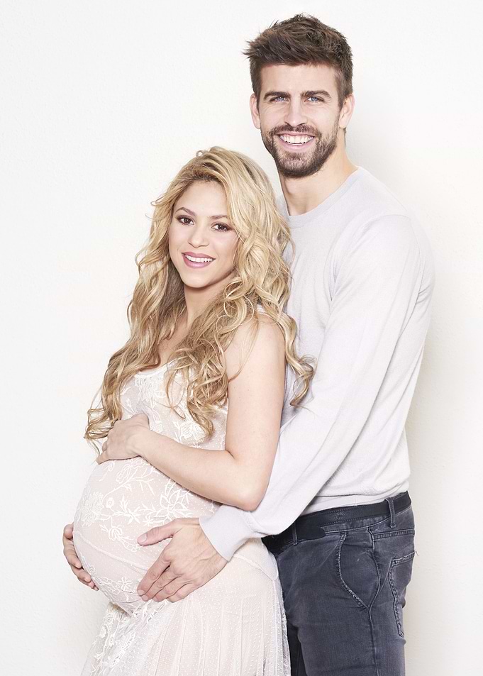 Shakira and Gerard Pique Pregnancy Photo
