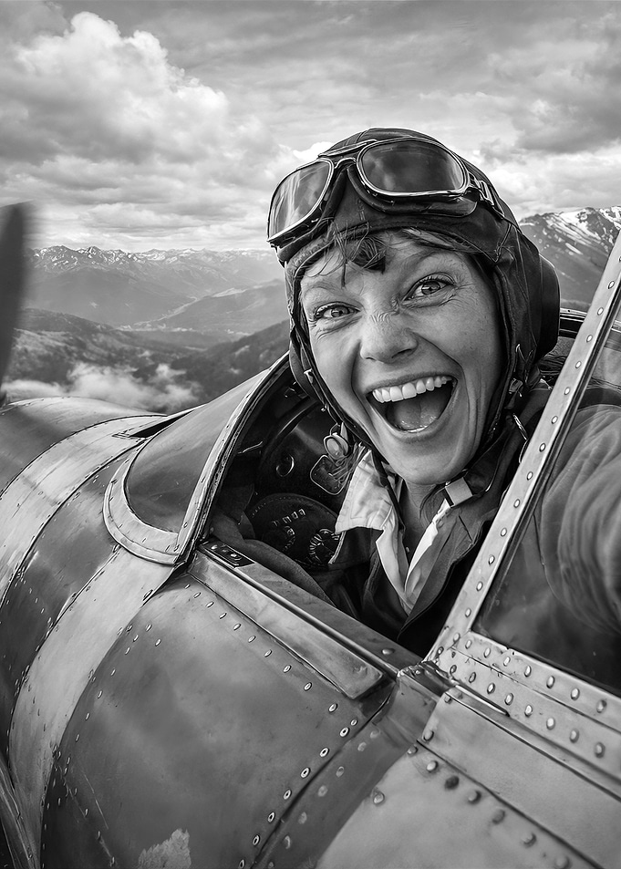 Amelia Earhart Selfie
