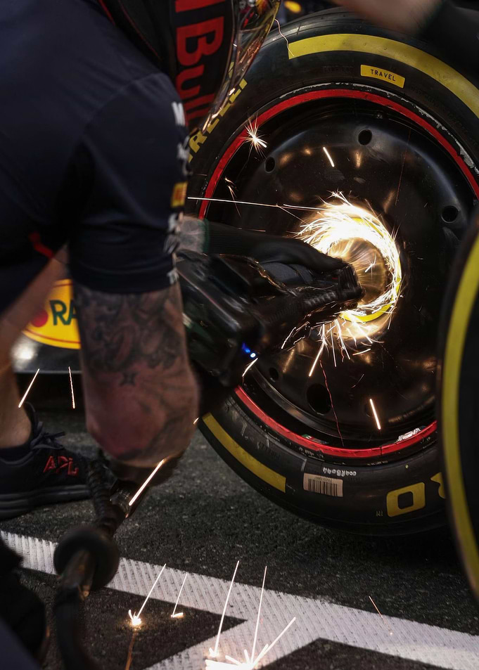 Pit Stop Sparks