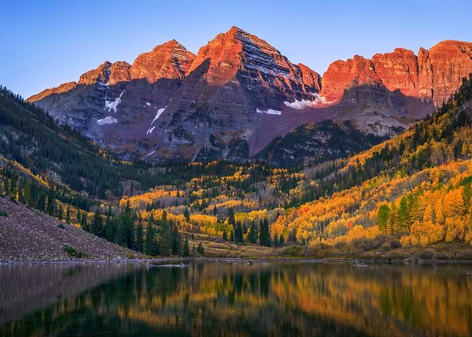 Maroon Bells in Autumn