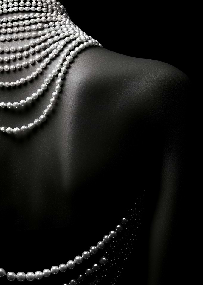 Elegant Pearl Necklace on Shoulder