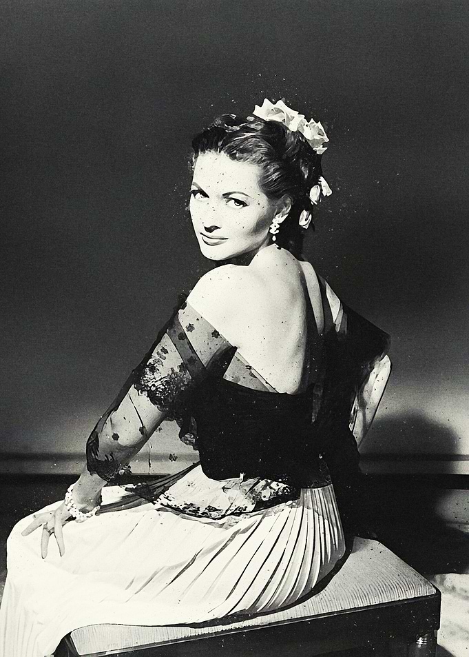 Yvonne De Carlo Vintage