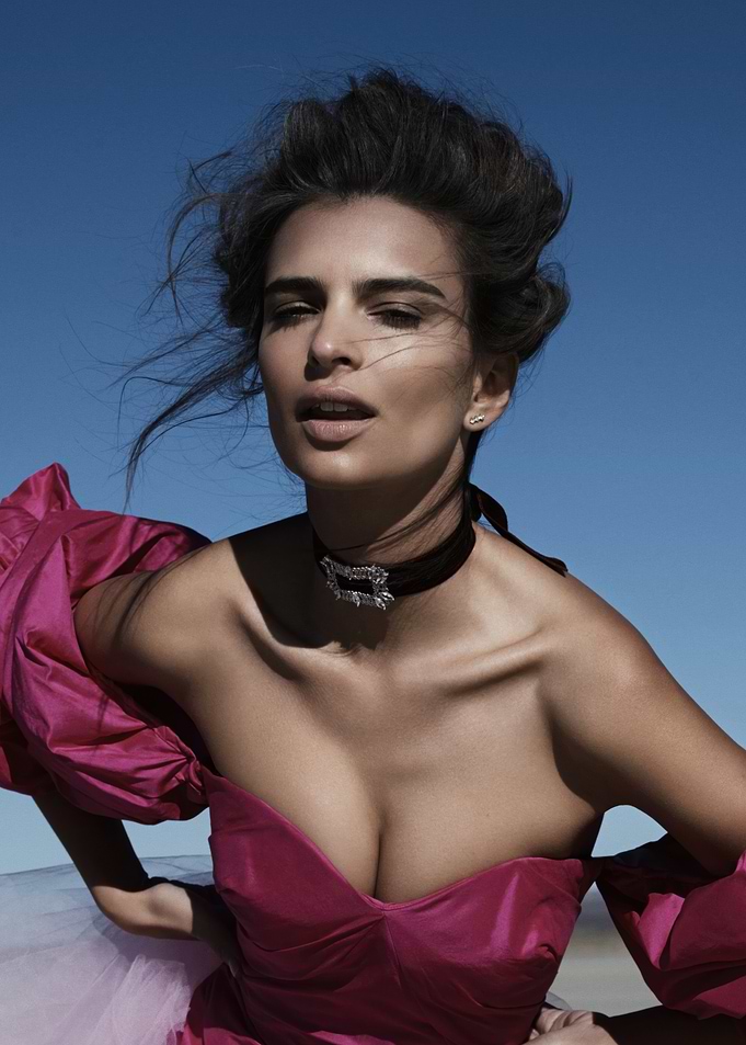 Emily Ratajkowski in Pink Gown