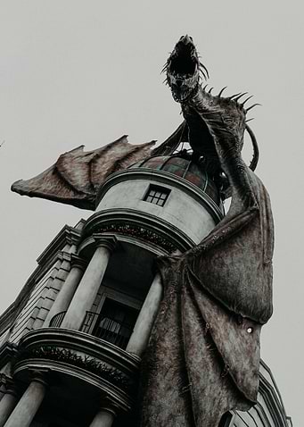 Dragon on Gringotts Bank