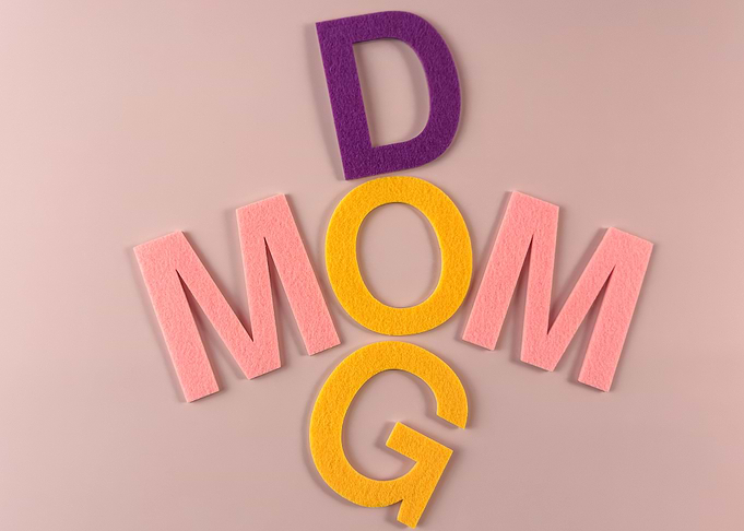 Dog Mom Text Art