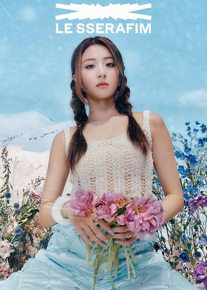 LE SSERAFIM Hong Eunchae in Winter Floral Setting