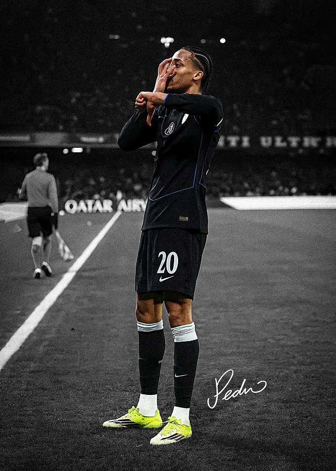 Joao Pedro Celebrating