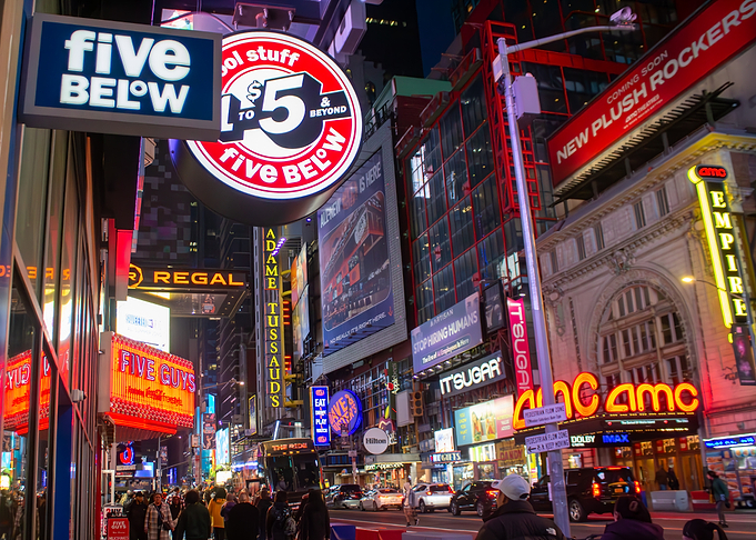 Times Square – Nightlife in Motion
