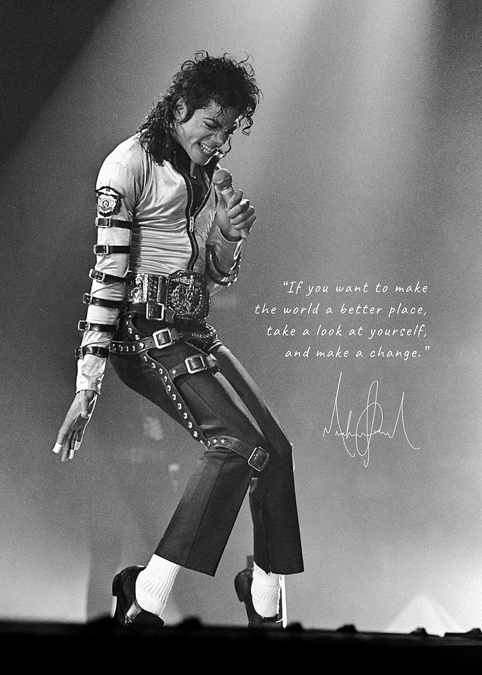 Michael Jackson Performing