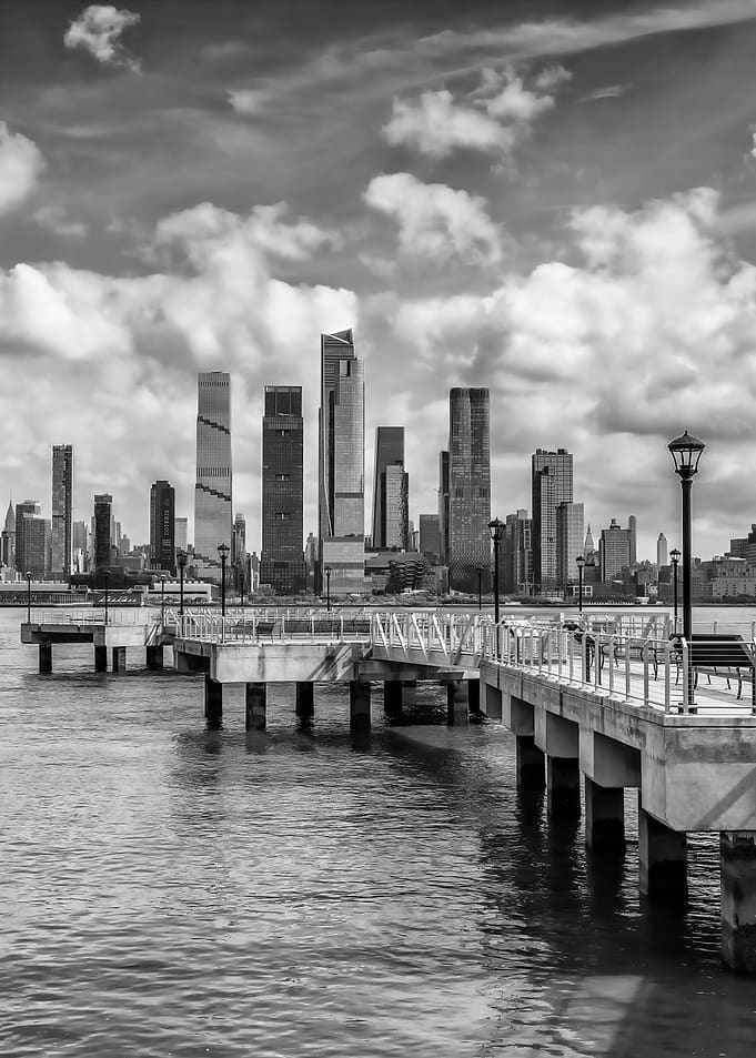 Weehawken Pier and NYC-Skyline