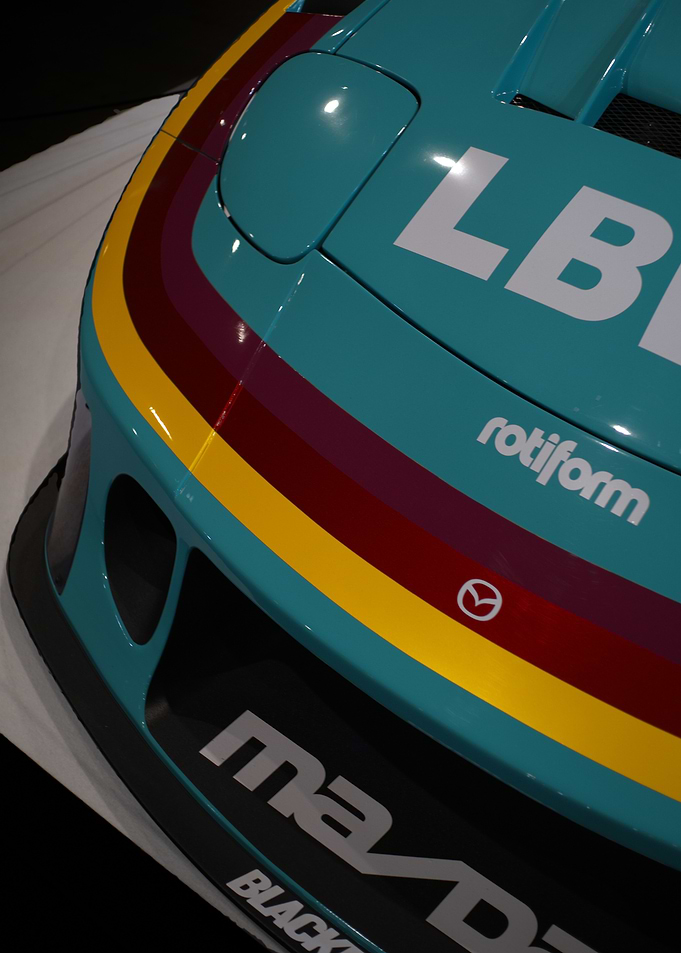 Mazda rx7 Libertywalk with retro livery