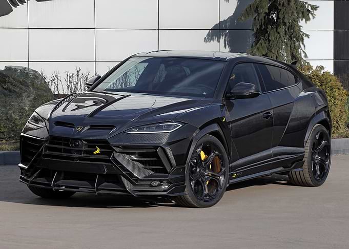 Black Lamborghini Urus with Carbon Fiber Body Kit