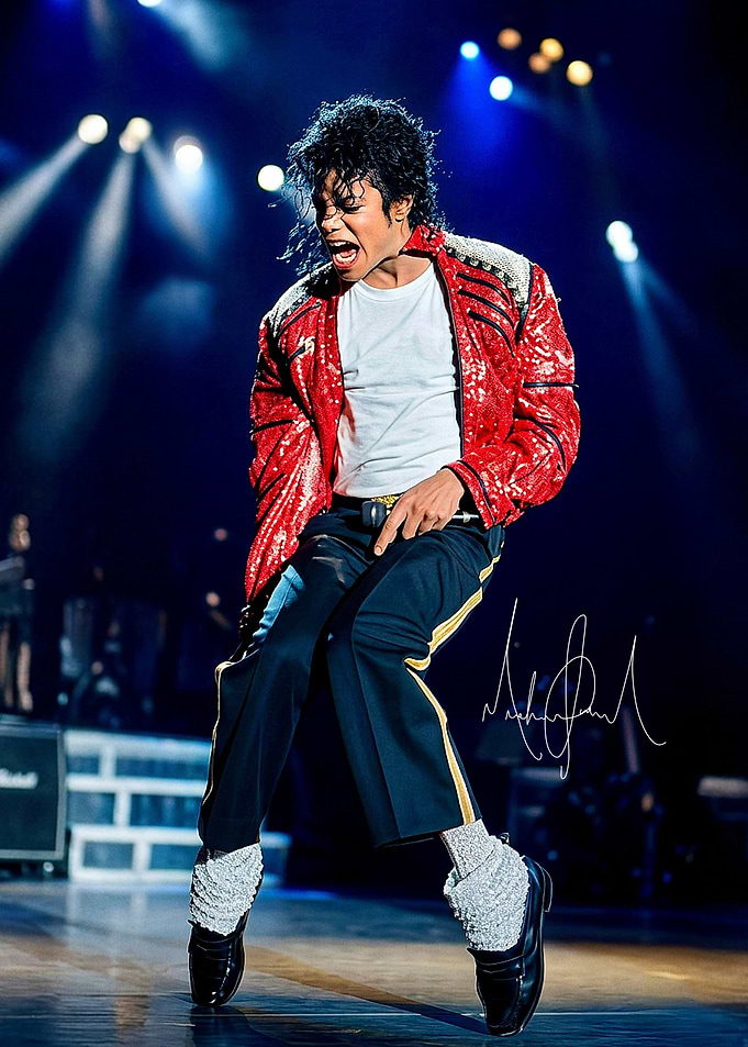 Michael Jackson Performing