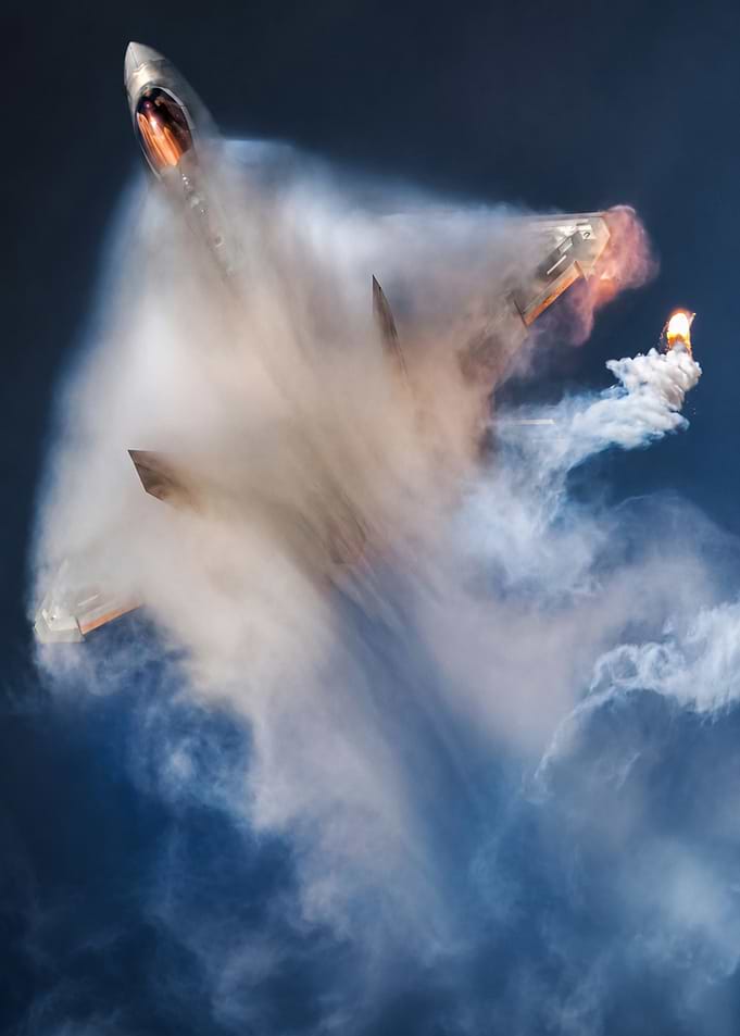 F-22 Raptor Flare Shot