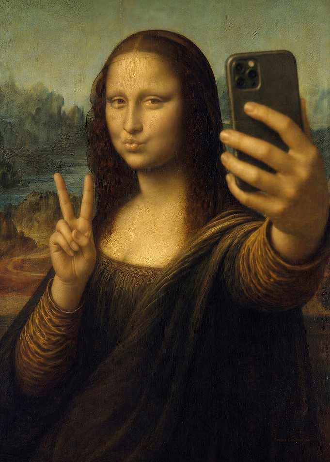 Mona Lisa Taking a Selfie