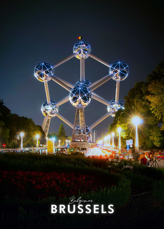 Atomium at Night in Brussels